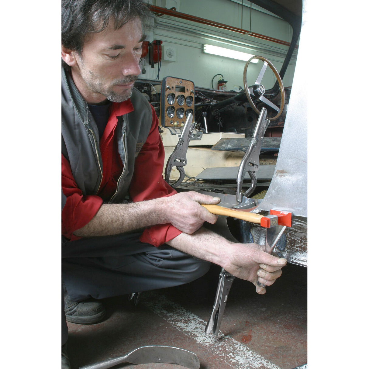 Set van 128 stuks gereedschap voor automobiel carrosserieën