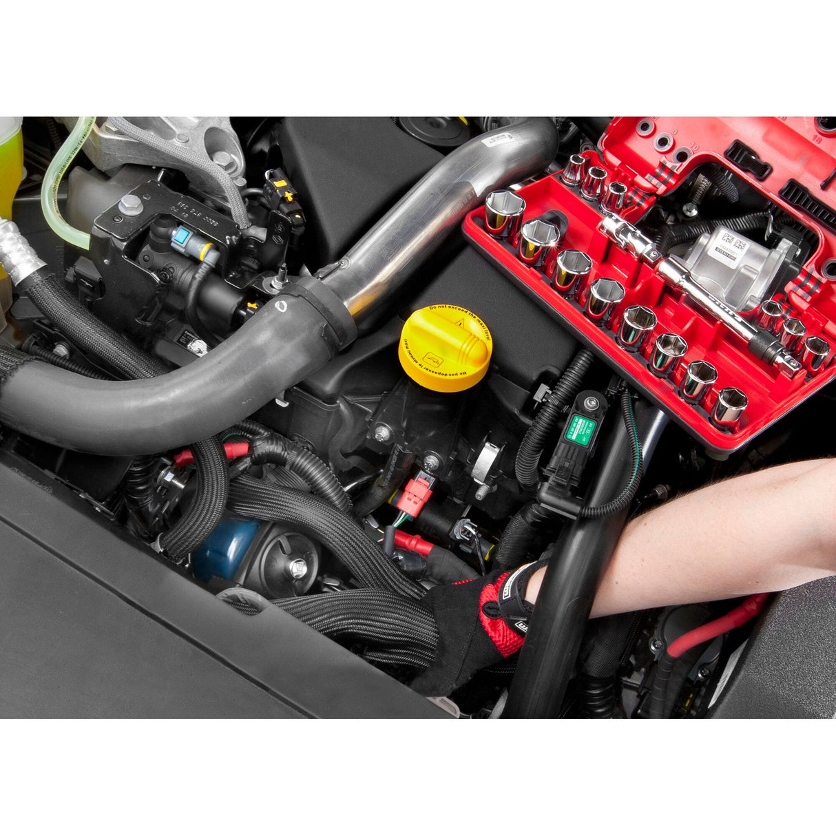 C - Automatische dop voor oliefilter