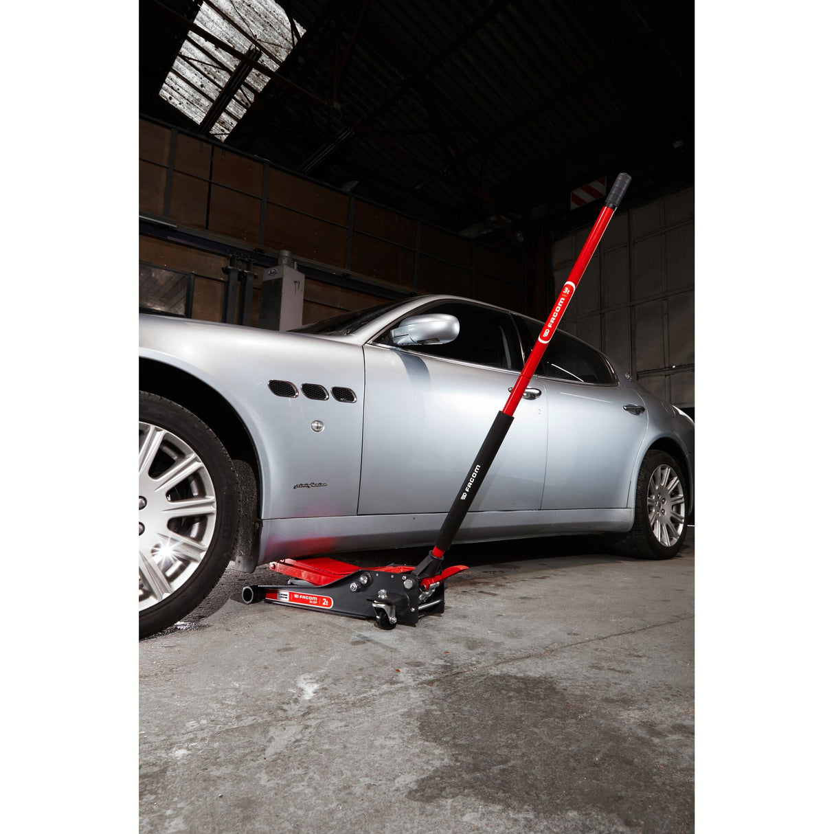 DL.LP  - Compacte, extra platte garagekrik 2 t